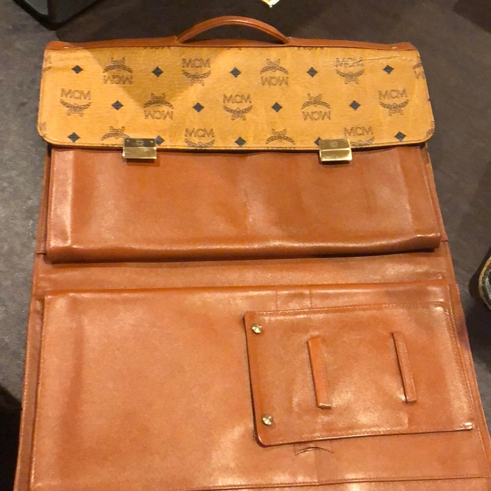 Authentic Leather Mcm Brief Case/Document Holder! - image 7